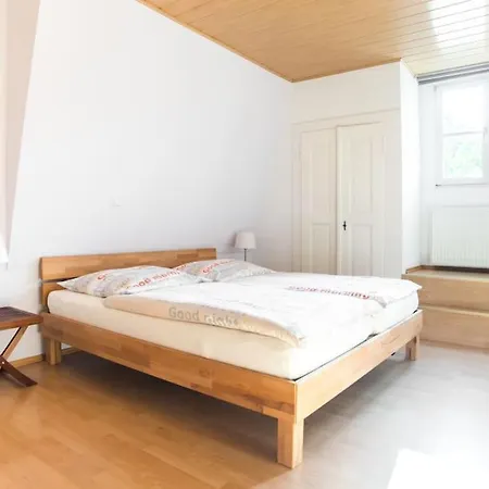 住宿加早餐酒店 Altes Rathaus 吕德斯海姆