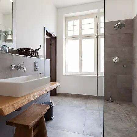 فندق مبيت وإفطار Altes Rathaus 4*