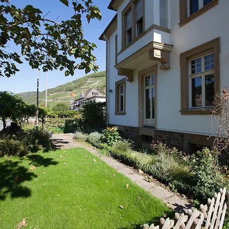 فندق مبيت وإفطار Altes Rathaus 4*