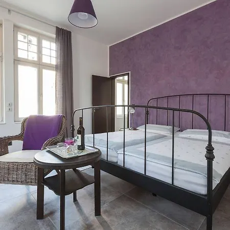 住宿加早餐酒店 Altes Rathaus