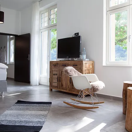 Altes Rathaus 4* 吕德斯海姆