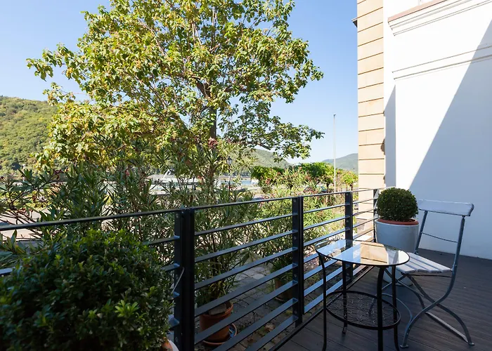 Altes Rathaus فندق مبيت وإفطار روديسهايم ام رين